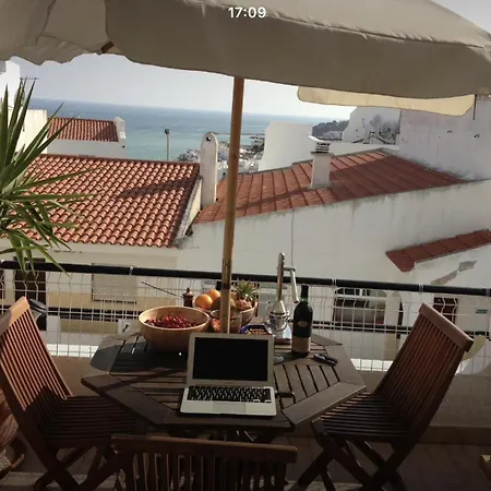 The Ocean View Steps To Free Street Parking Apartamento Albufeira